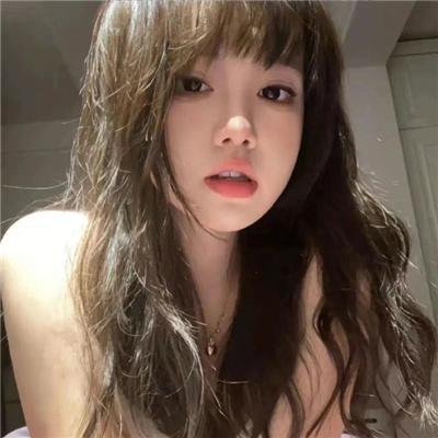 强盗美眉海报